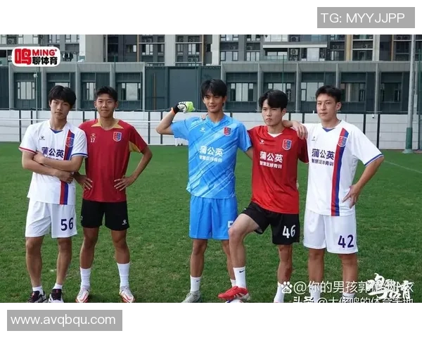 广州足球队在赛季中的节奏变化与战术调整分析